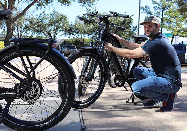E-Bikes-Delivery